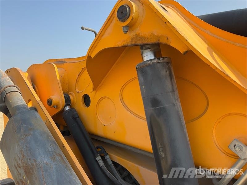 JCB 530-110 مناولات متداخلة
