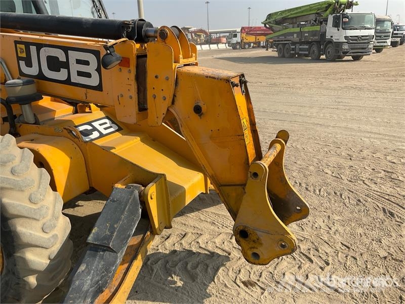 JCB 530-110 مناولات متداخلة