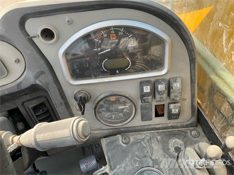 JCB 530-110 مناولات متداخلة