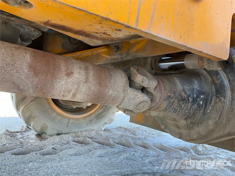 JCB 530-110 مناولات متداخلة