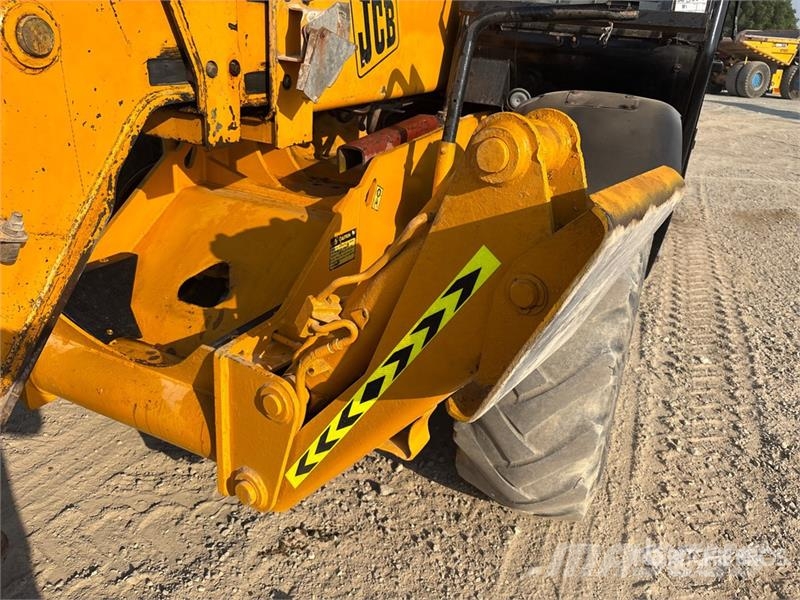 JCB 532-120 مناولات متداخلة