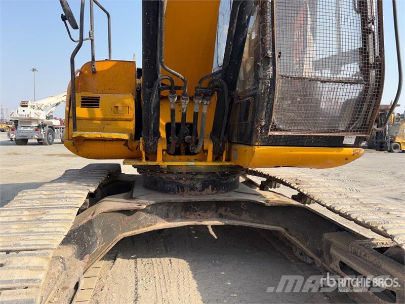 JCB JS220 Tracked Excavator Lánctalpas kotrók