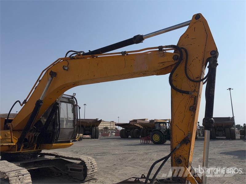 JCB JS220 Tracked Excavator Lánctalpas kotrók