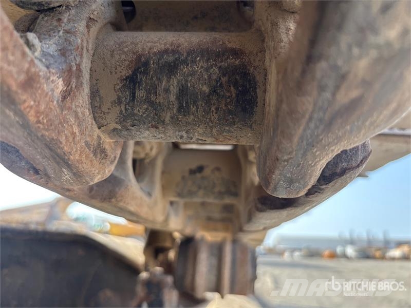JCB JS220 Tracked Excavator Lánctalpas kotrók
