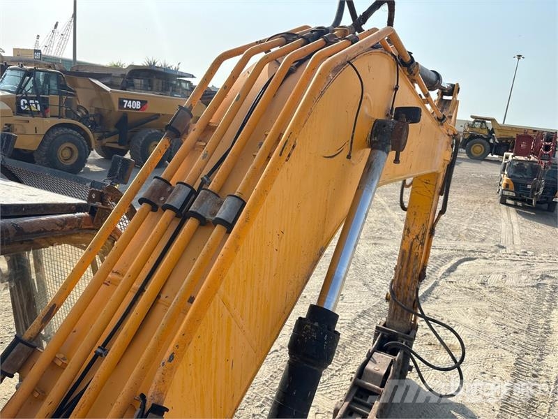 JCB JS220 Tracked Excavator Lánctalpas kotrók