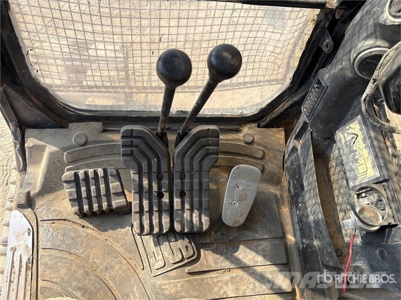 JCB JS220 Tracked Excavator Lánctalpas kotrók