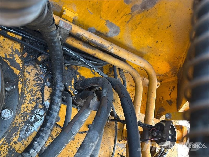 JCB JS220 Tracked Excavator Lánctalpas kotrók
