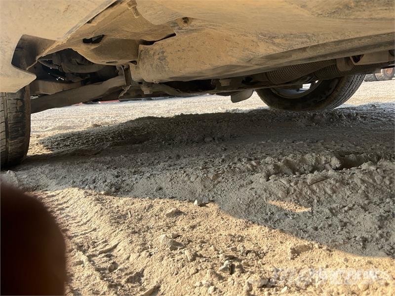 Jeep Cherokee 2WD SUV سيارات