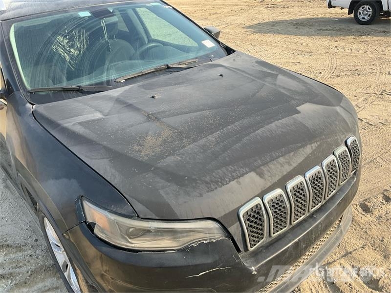 Jeep Cherokee 2WD SUV سيارات