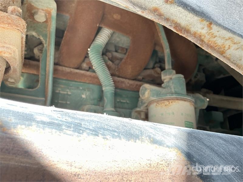 Jiefang 4x2 Drill Truck (Inoperable) Kuorma-auto porauskalustolla