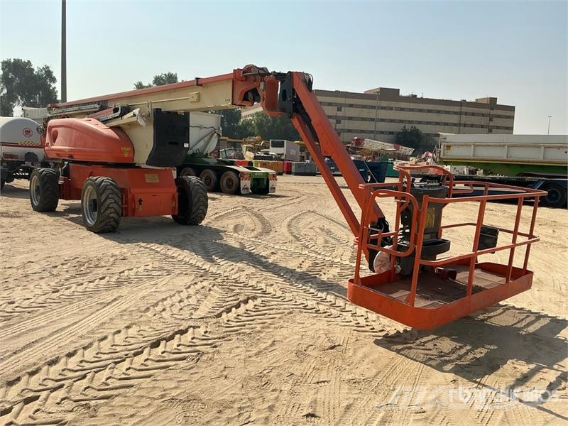JLG 1250AJP 4WD Diesel Articulating Boom Lift رافعات سلة مفصلية
