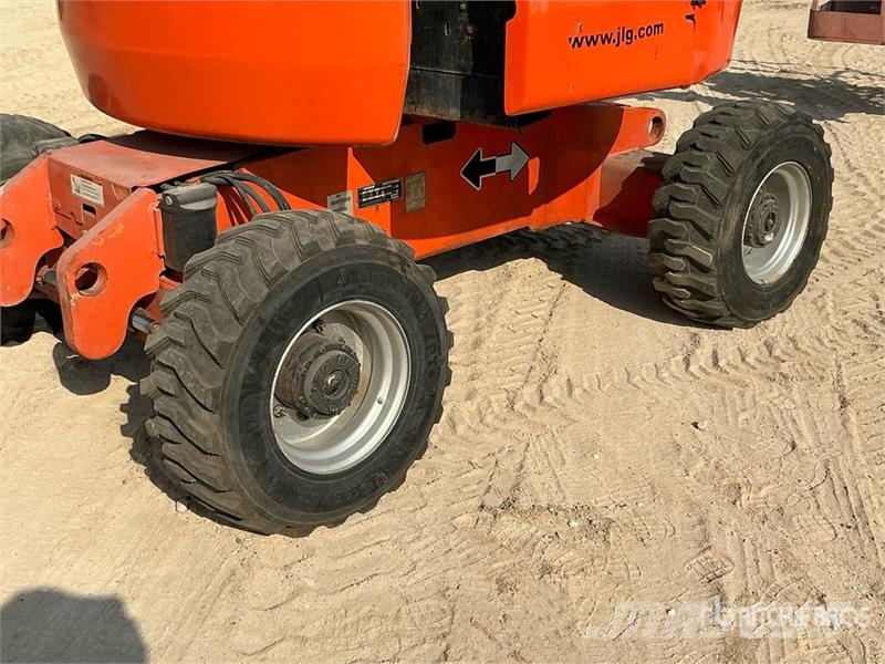 JLG 450AJ 2WD Diesel Articulating Boom Lift رافعات سلة مفصلية