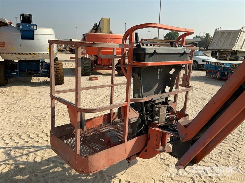 JLG 450AJ 2WD Diesel Articulating Boom Lift رافعات سلة مفصلية