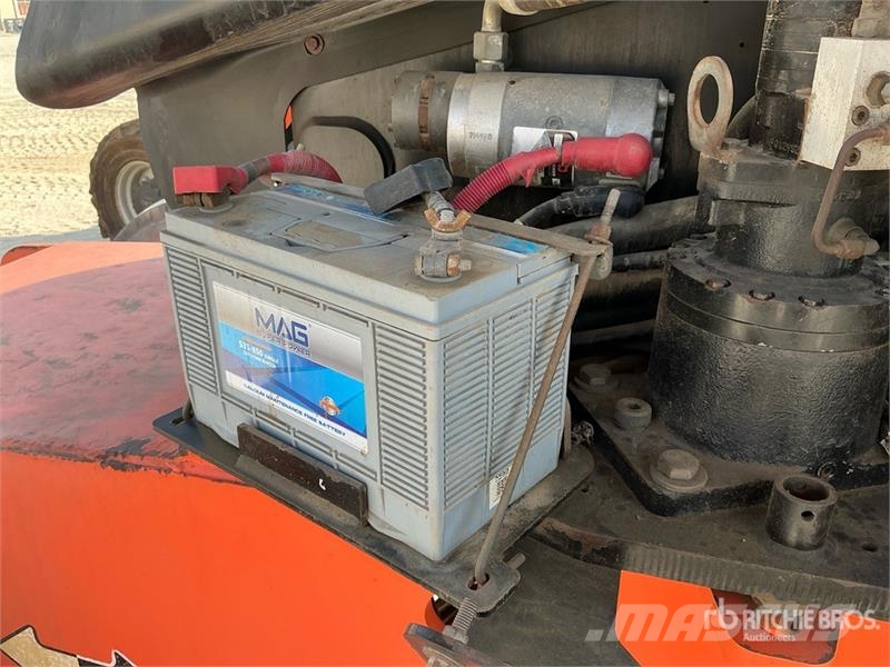 JLG 600SJ Telescopic Boom Lift رافعات سلة تلسكوبية