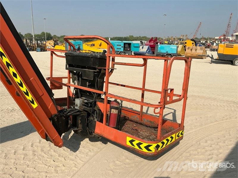 JLG 600SJ Telescopic Boom Lift رافعات سلة تلسكوبية