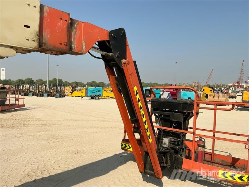 JLG 600SJ Telescopic Boom Lift رافعات سلة تلسكوبية