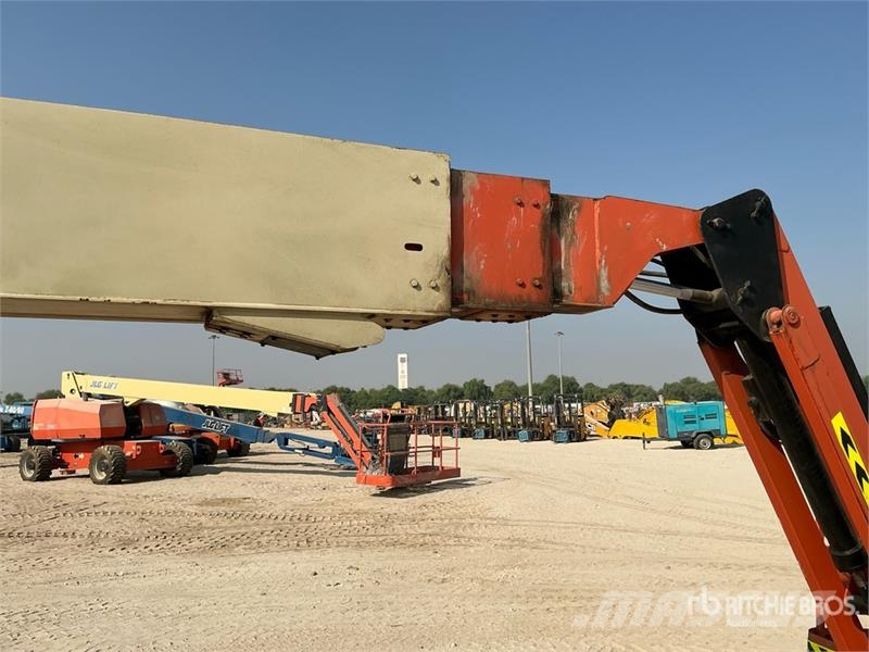 JLG 600SJ Telescopic Boom Lift رافعات سلة تلسكوبية