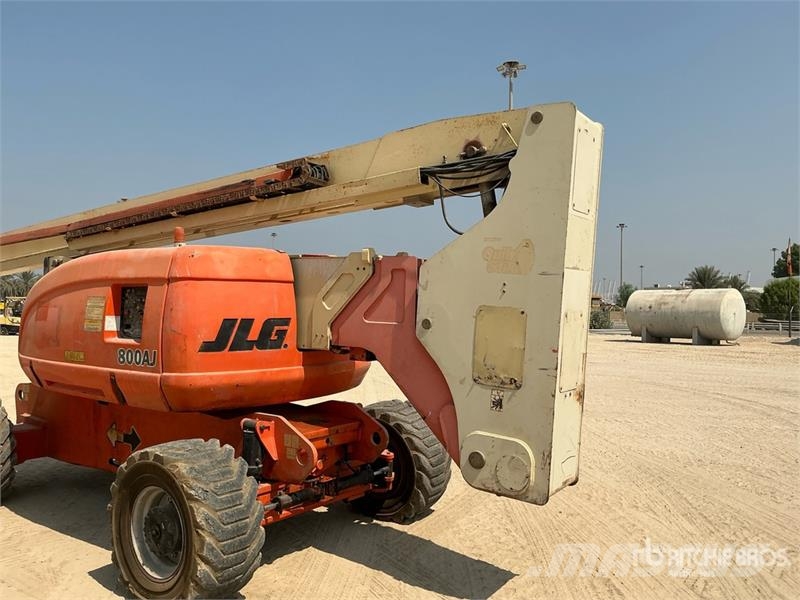 JLG 800 AJ 4WD Diesel Articulating Boom Lift Kĺbové plošiny