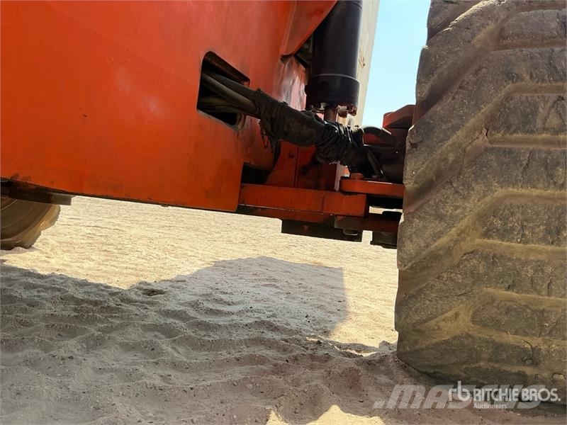 JLG 800AJ 4WD Diesel Articulating Boom Lift Коленчатые подъемники