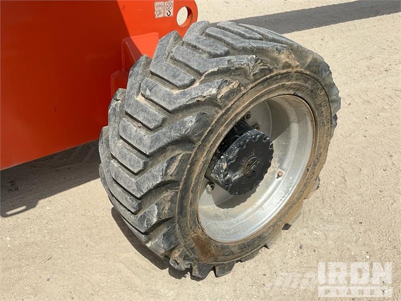 JLG 860SJ 4WD Diesel Telescopic Boom Lift Teleszkópos emelők