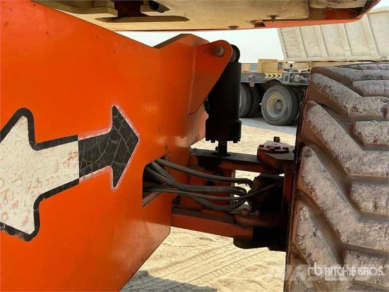 JLG 860SJ 4WD Diesel Telescopic Boom Lift Teleskoop poomtõstukid