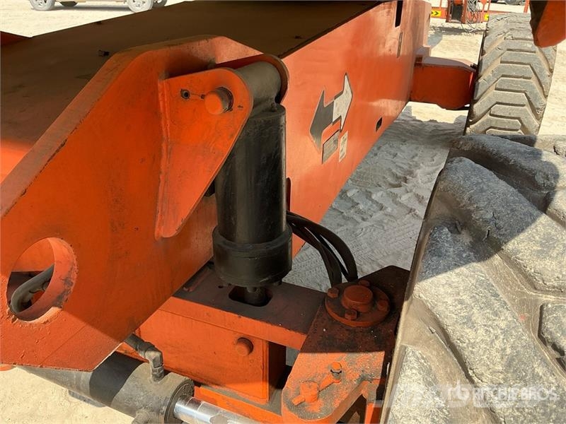 JLG 860SJ 4WD Diesel Telescopic Boom Lift Teleskoop poomtõstukid