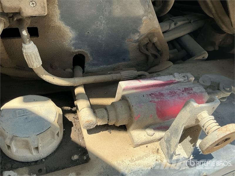 Johnston 142A 101T Vacuum Sweeper Truck (Inoperable) Sweeper trucks