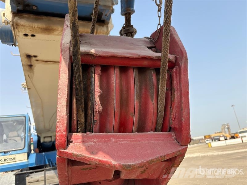 Kato KR450V 45 ton 4x4x4 Rough Terrain Crane رافعات الطرق الوعرة