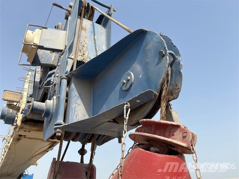 Kato KR450V 45 ton 4x4x4 Rough Terrain Crane رافعات الطرق الوعرة