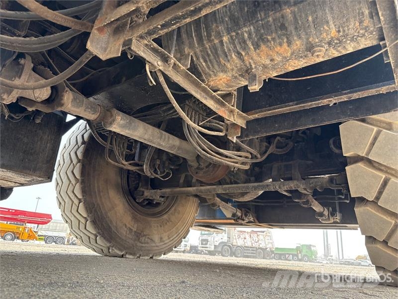 Kato KR450V 45 ton 4x4x4 Rough Terrain Crane رافعات الطرق الوعرة
