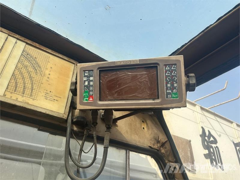 Kato KR450V 45 ton 4x4x4 Rough Terrain Crane رافعات الطرق الوعرة