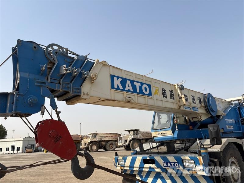 Kato KR450V 45 ton 4x4x4 Rough Terrain Crane رافعات الطرق الوعرة