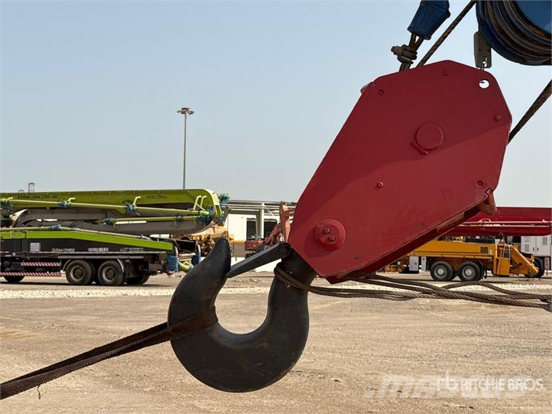 Kato KR450V 45 ton 4x4x4 Rough Terrain Crane رافعات الطرق الوعرة
