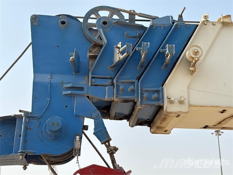 Kato KR450V 45 ton 4x4x4 Rough Terrain Crane رافعات الطرق الوعرة