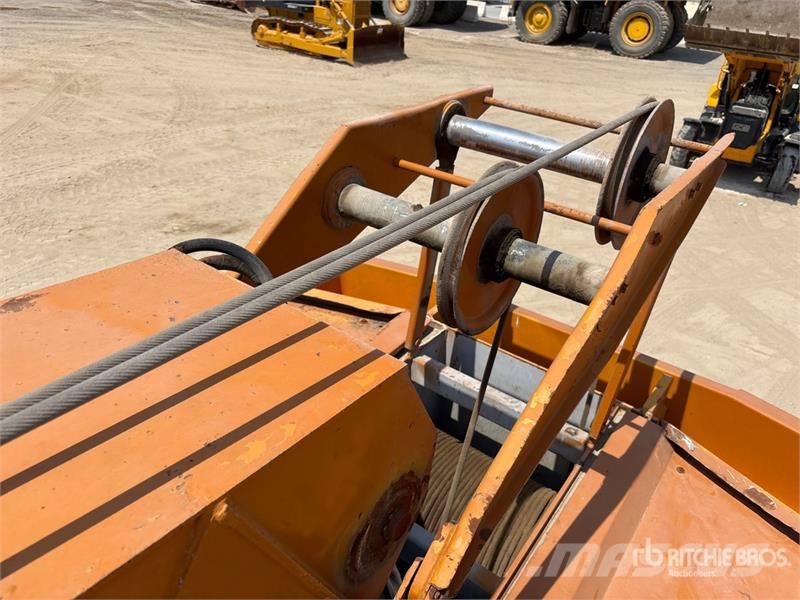 Kato NK300VR 30 ton 6x4 Hydraulic Truck Crane Kranovi sa gusjenicama