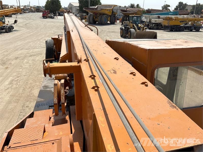 Kato NK300VR 30 ton 6x4 Hydraulic Truck Crane Kranovi sa gusjenicama