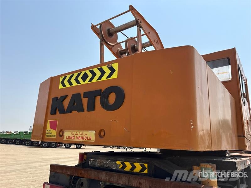 Kato NK300VR 30 ton 6x4 Hydraulic Truck Crane Kranovi sa gusjenicama