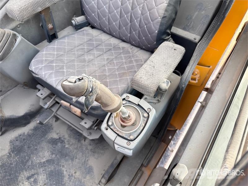 Kato NK550VR 55 ton 8x4x4 Hydraulic Truck Crane رافعات مجنزرة