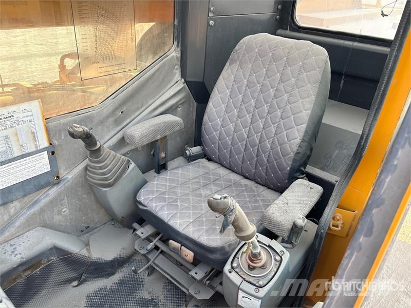 Kato NK550VR 55 ton 8x4x4 Hydraulic Truck Crane رافعات مجنزرة