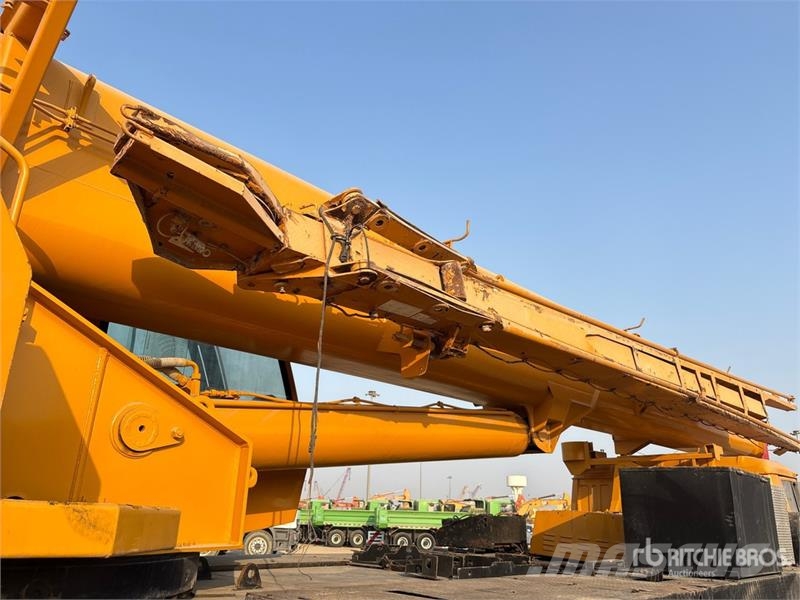 Kato NK550VR 55 ton 8x4x4 Hydraulic Truck Crane رافعات مجنزرة