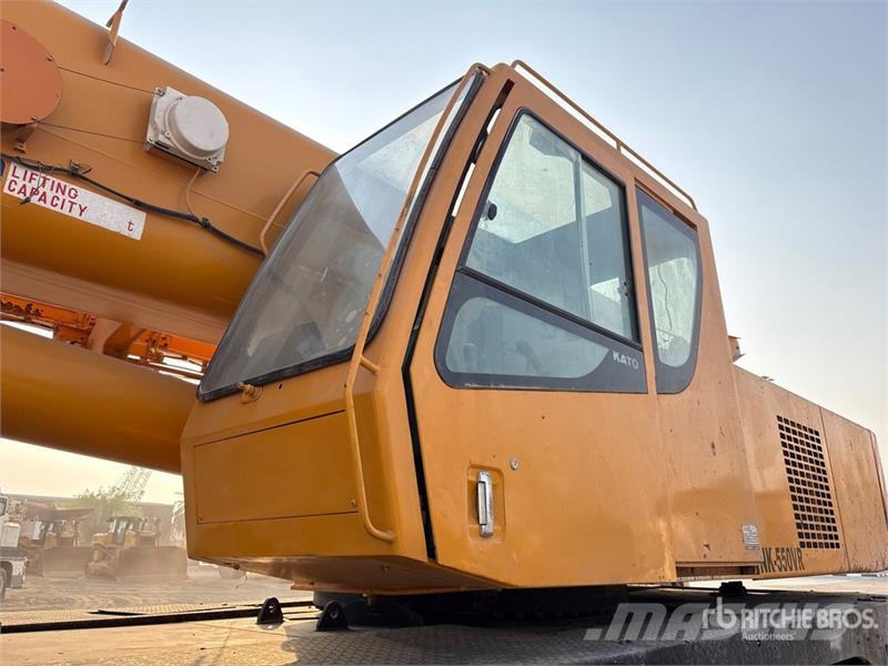 Kato NK550VR 55 ton 8x4x4 Hydraulic Truck Crane رافعات مجنزرة