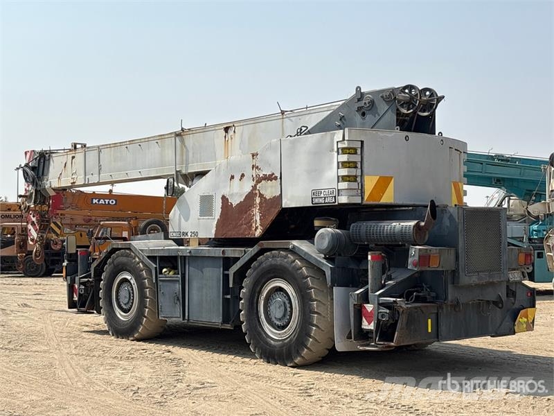 Kobelco RK250 Grues mobiles