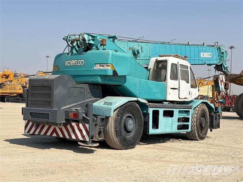 Kobelco RK500 50 ton 4x4x4 Rough Terrain Crane Raske maastiku tõstukid