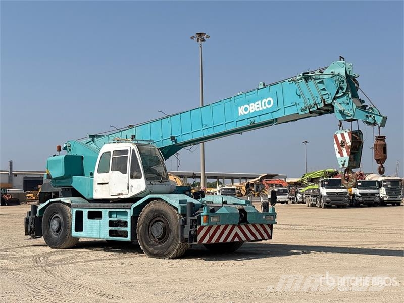 Kobelco RK500 50 ton 4x4x4 Rough Terrain Crane Raske maastiku tõstukid