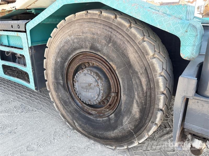 Kobelco RK500 50 ton 4x4x4 Rough Terrain Crane Raske maastiku tõstukid