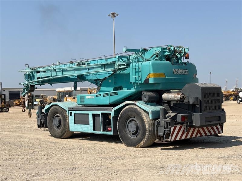 Kobelco RK500 50 ton 4x4x4 Rough Terrain Crane Raske maastiku tõstukid