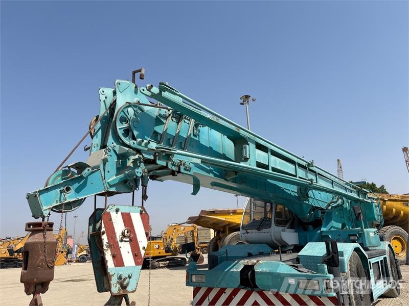 Kobelco RK500 50 ton 4x4x4 Rough Terrain Crane Raske maastiku tõstukid