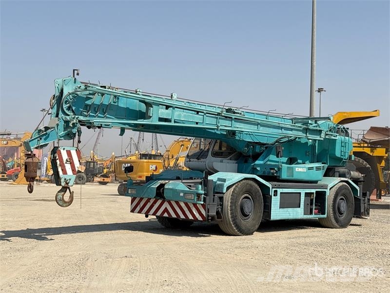 Kobelco RK500 50 ton 4x4x4 Rough Terrain Crane Raske maastiku tõstukid