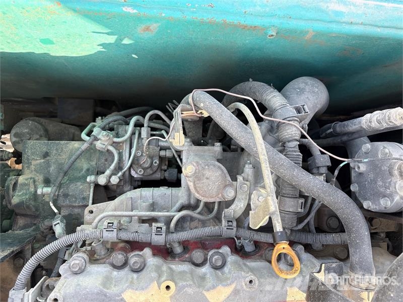 Kobelco SK210HDLC-8 Tracked Excavator Roomikekskavaatorid
