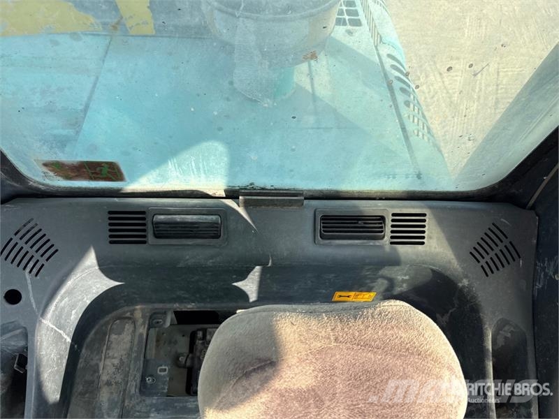 Kobelco SK210HDLC-8 Tracked Excavator Roomikekskavaatorid